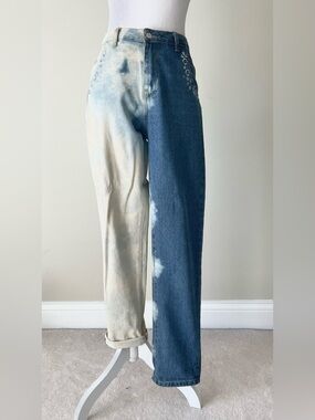 Two-Tone Bleached blue and cream Straight leg Women’s Jeans with embodied pocket